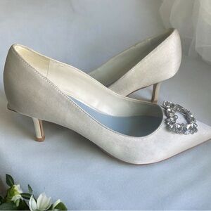 Nine West Ivory Bridal Shoes Size 8.5 Avolon Pump